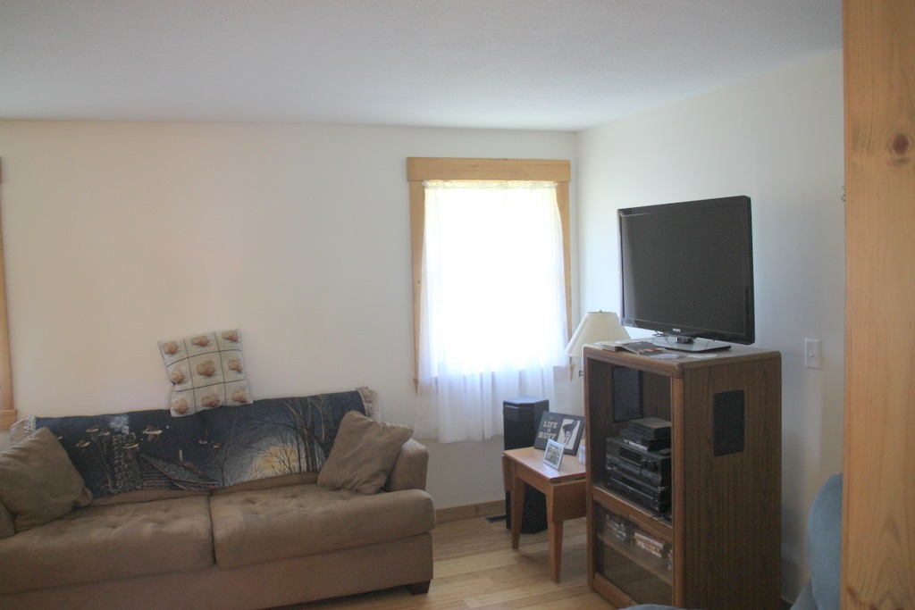 181 Rod Key Street Lyndon, VT 05851 - Photo 5 of 10 Gallery Image 5