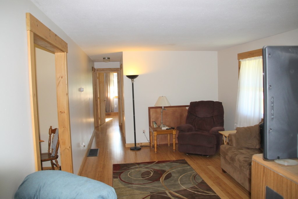 181 Rod Key Street Lyndon, VT 05851 - Photo 6 of 10 Gallery Image 6