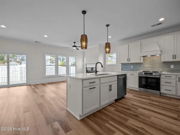 $634,900 | 128 Pne Vw Boulevard, Beaufort, NC 28516