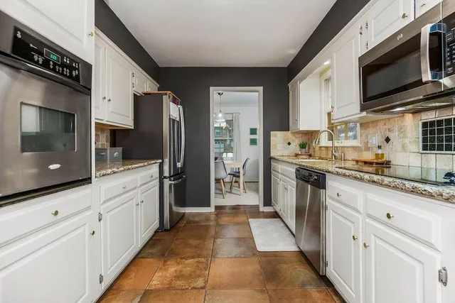 $420,000 | 9911 Floyd Street, Overland Park, KS 66212