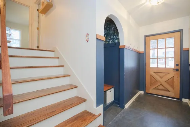 $420,000 | 9911 Floyd Street, Overland Park, KS 66212