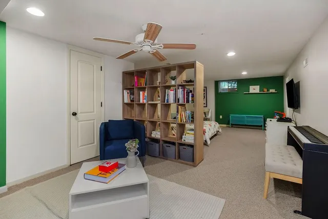 $420,000 | 9911 Floyd Street, Overland Park, KS 66212