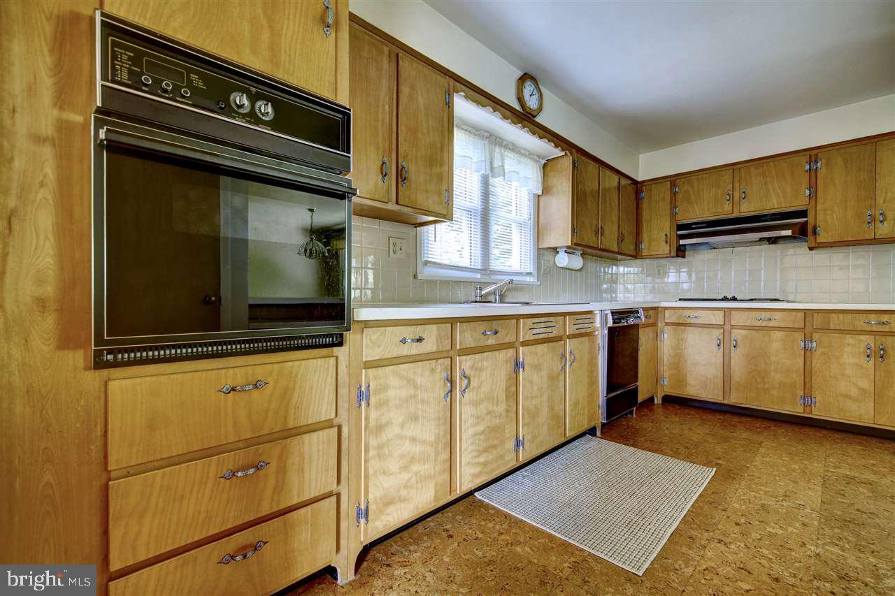 214 Winterstown Road Red Lion, PA 17356 - Photo 13 of 34 Gallery Image 13