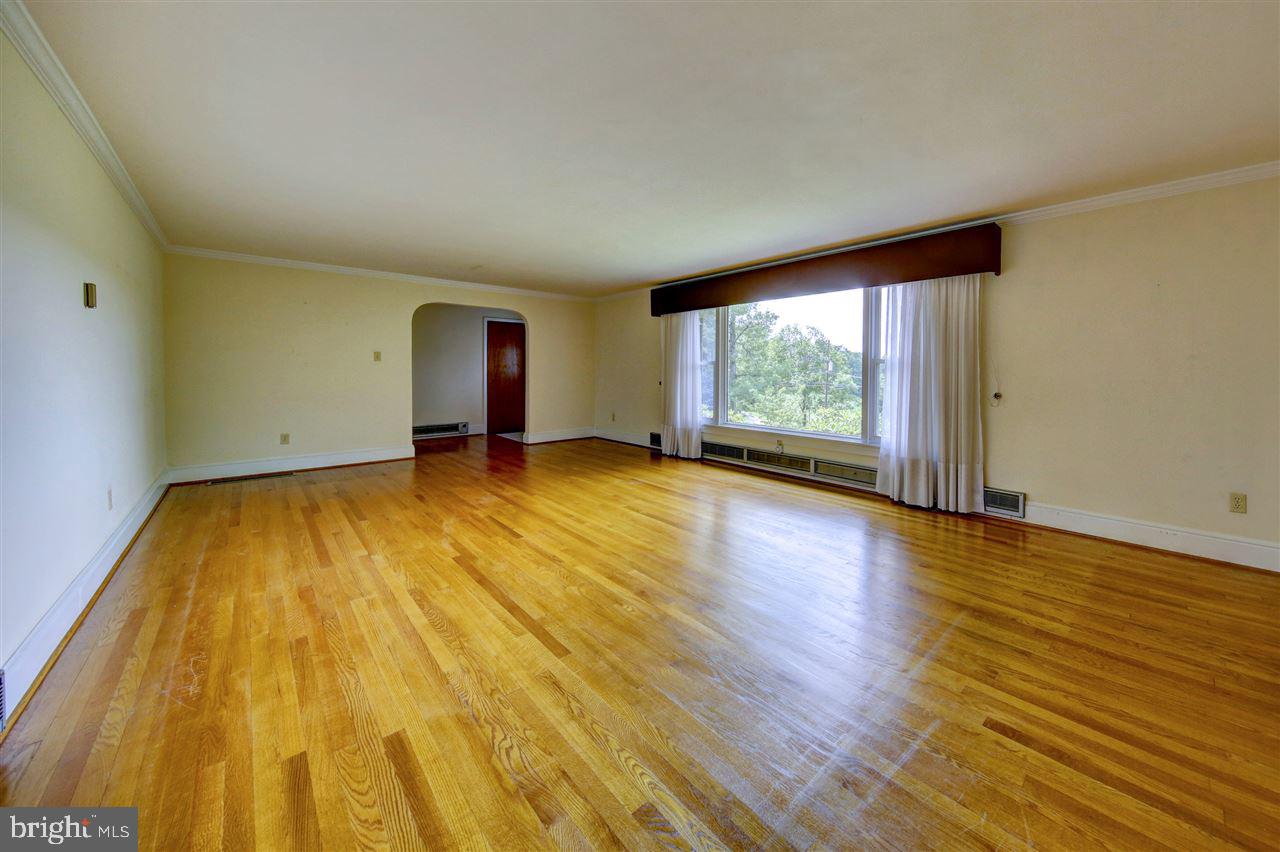 214 Winterstown Road Red Lion, PA 17356 - Photo 17 of 34 Gallery Image 17