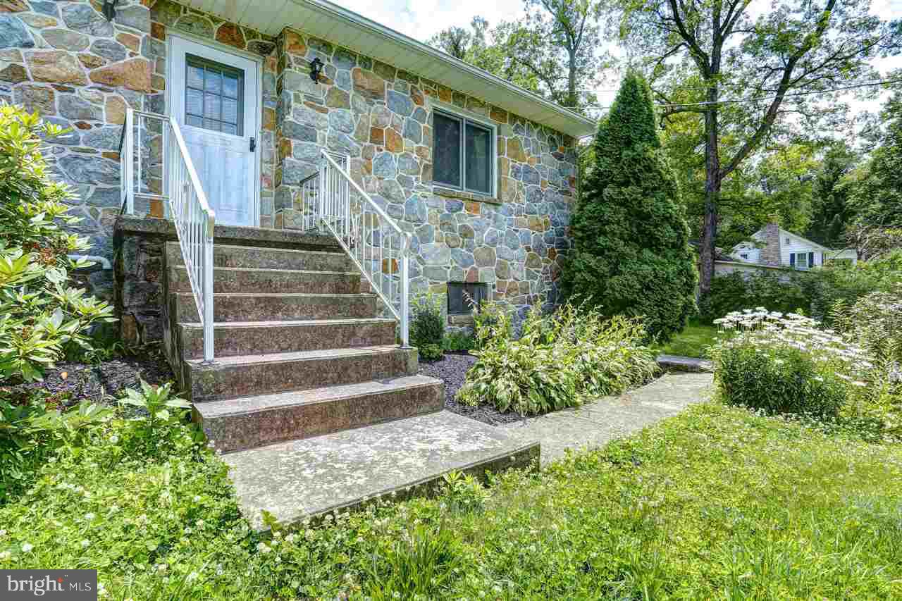 214 Winterstown Road Red Lion, PA 17356 - Photo 4 of 34 Gallery Image 4