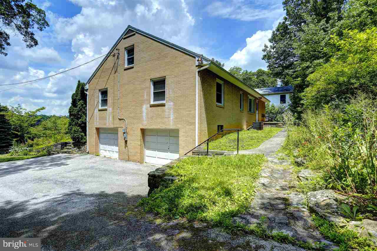 214 Winterstown Road Red Lion, PA 17356 - Photo 7 of 34 Gallery Image 7