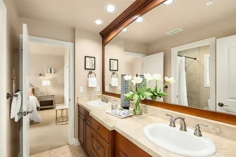 $3,595,000 | 8407 255th Avenue Northeast, Redmond, WA 98053