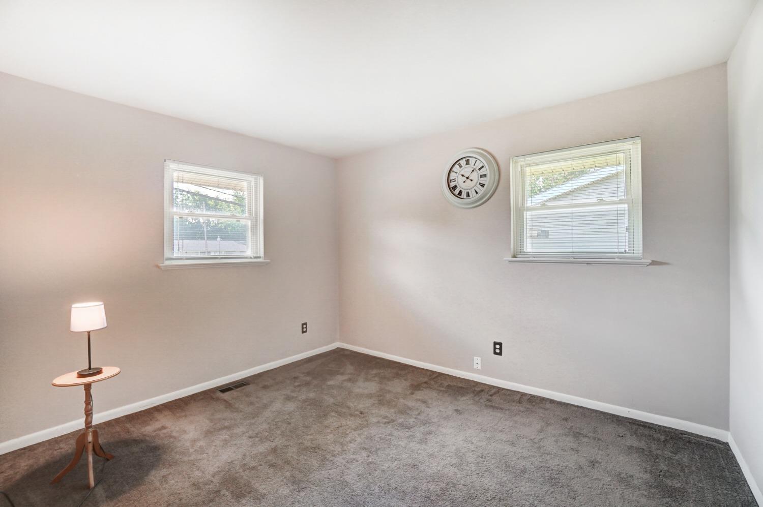 11459 Kenn Road Forest Park, OH 45240 - Photo 17 of 27