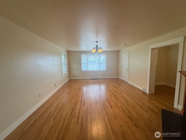 $3,500 | 1735 24th Avenue, Unit A, Seattle, WA 98122