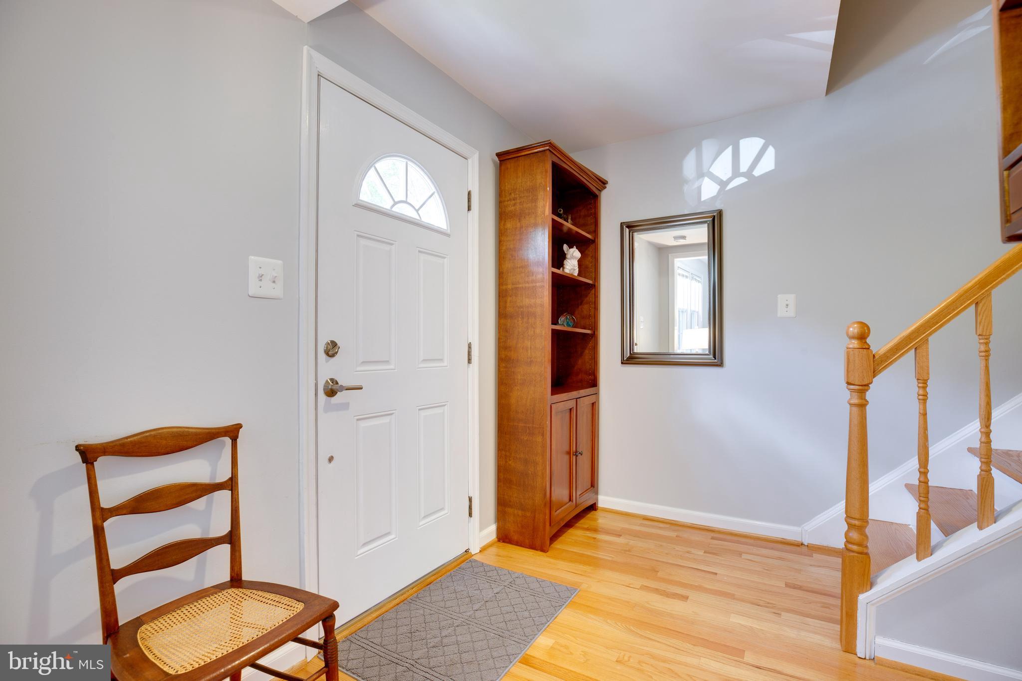 5269 Leestone Court Springfield, VA 22151 - Photo 3 of 43 Gallery Image 3