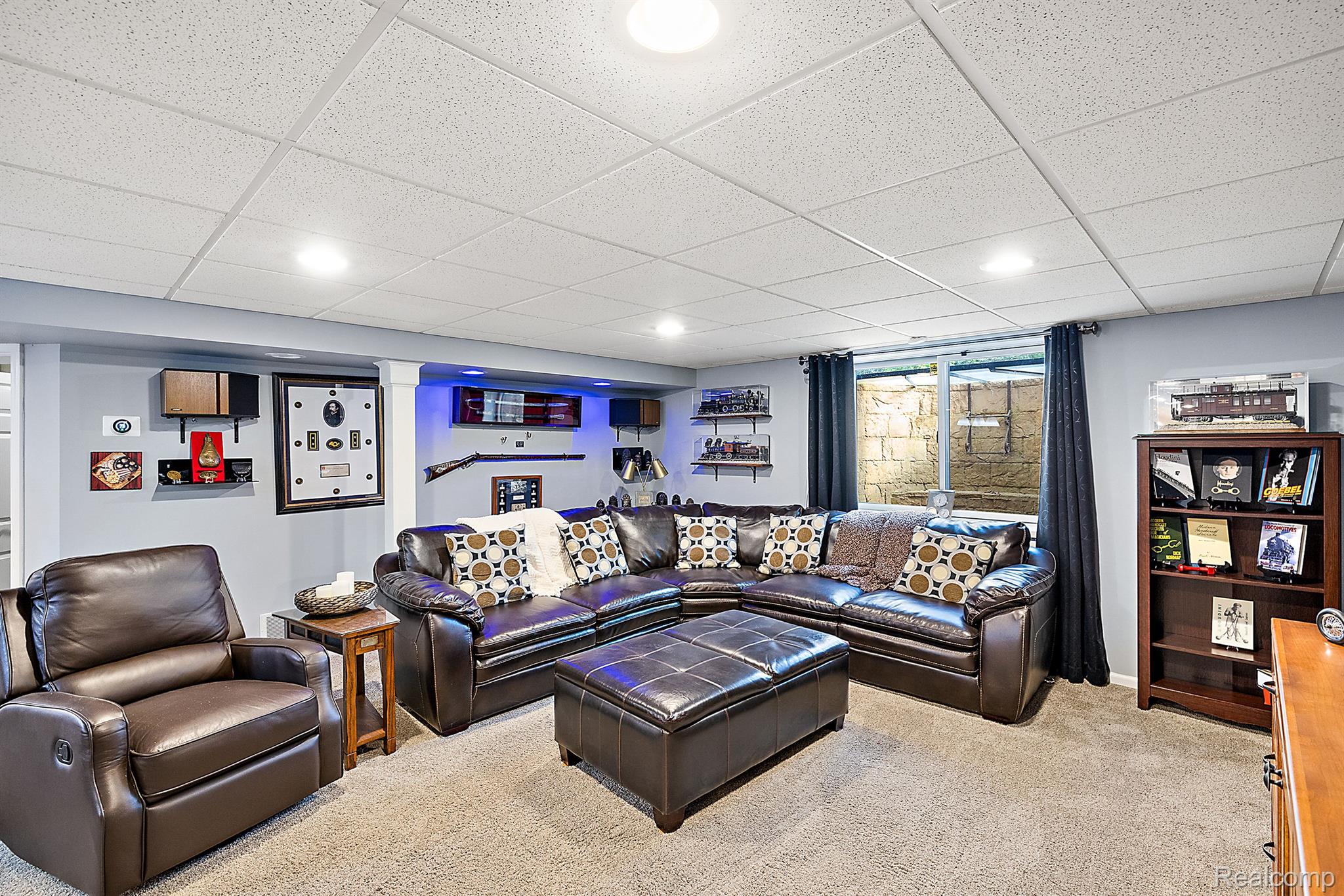 10345 Hadley Road Clarkston, MI 48348 - Photo 36 of 61 Family room