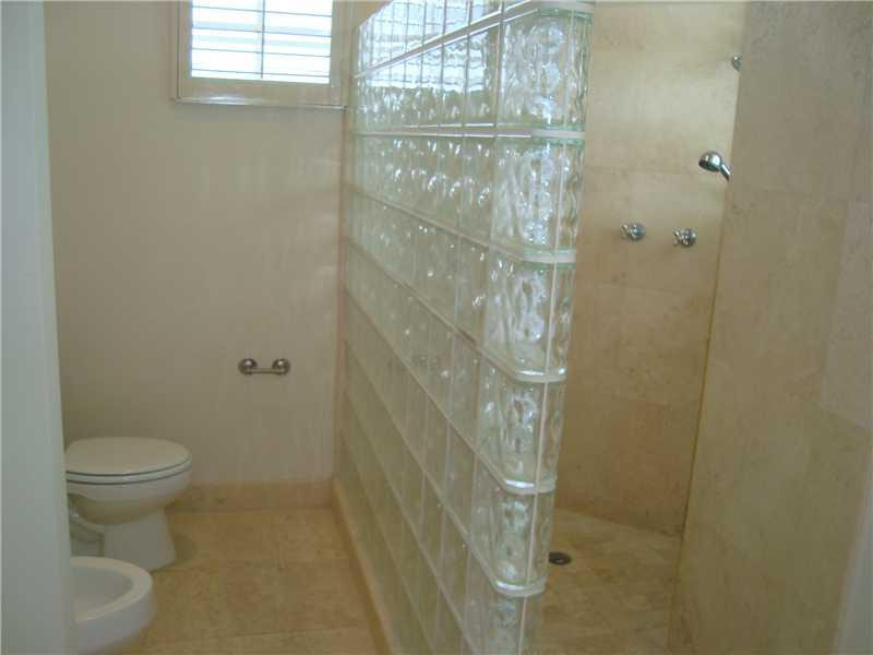 194 Ocean Key Way Jupiter, FL 33477 - Photo 28 of 35 Bathroom Master