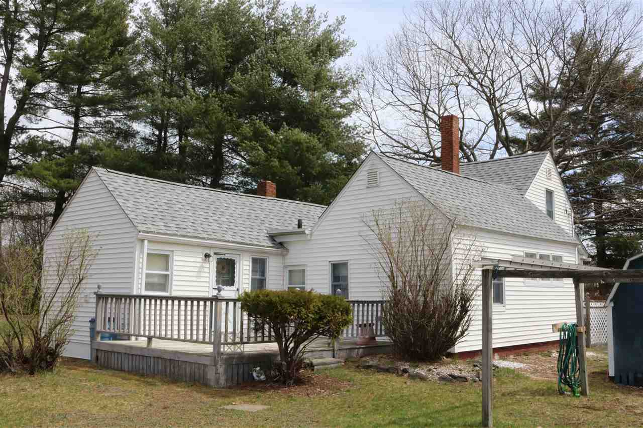 63 Washington Street Rochester, NH 03867 - Photo 4 of 23