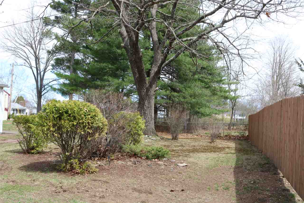 63 Washington Street Rochester, NH 03867 - Photo 5 of 23