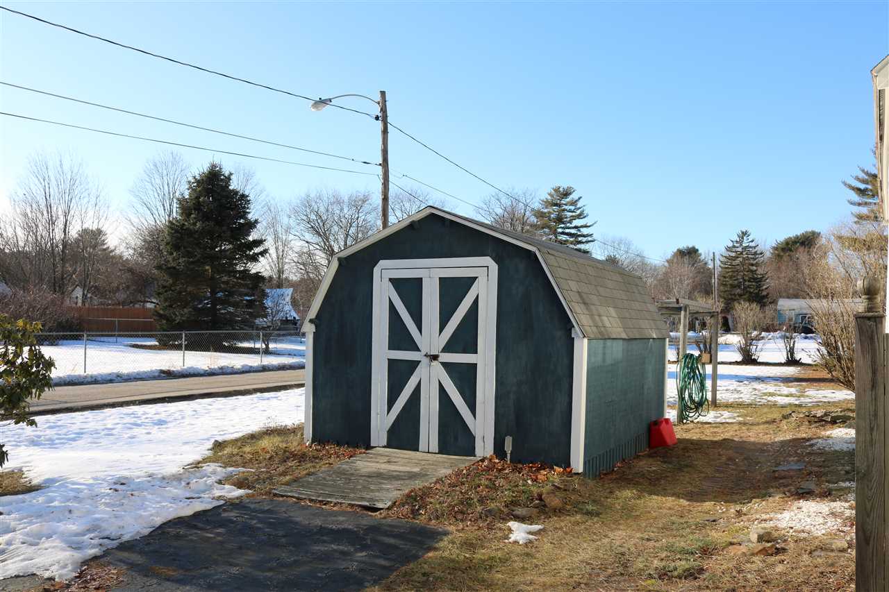 63 Washington Street Rochester, NH 03867 - Photo 8 of 23