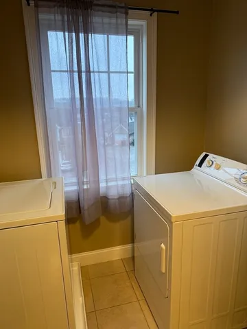 $2,750 | 30 Johnson Street, Unit 1, Worcester, MA 01604