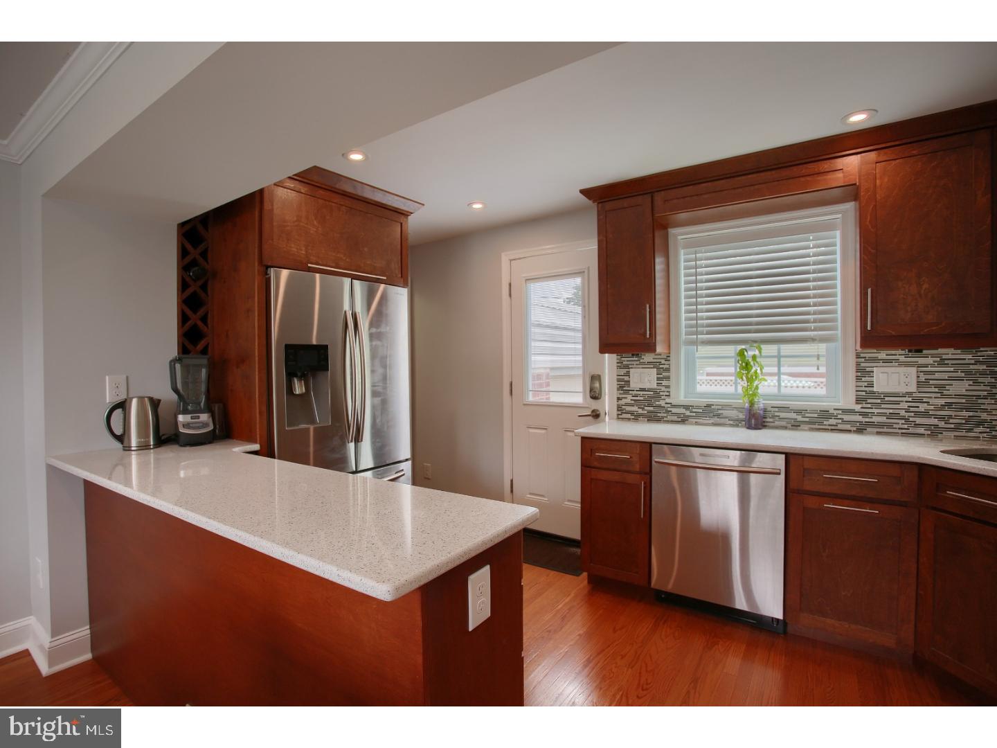 117 East Manoa Road Havertown, PA 19083 - Photo 2 of 24
