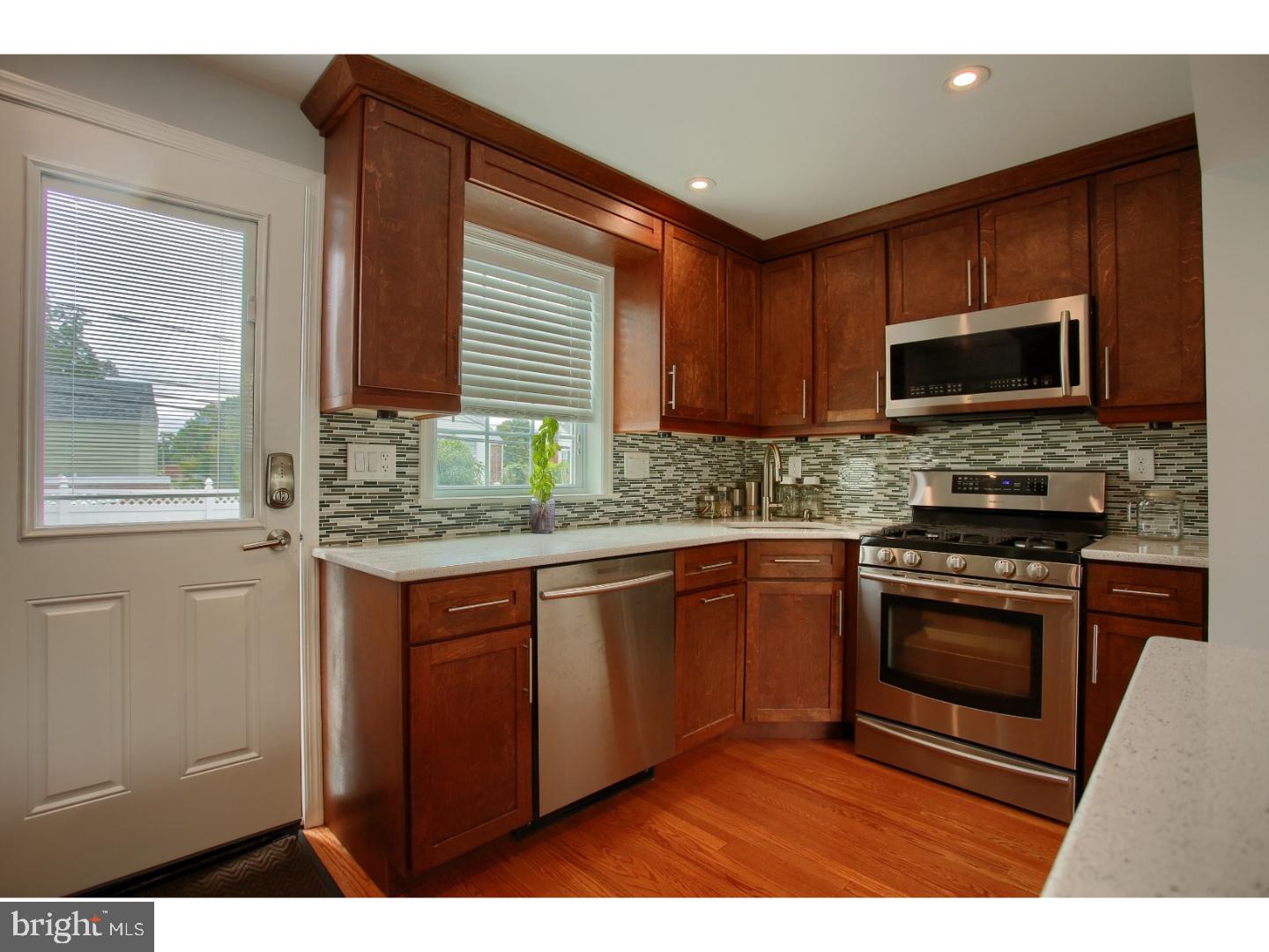 117 East Manoa Road Havertown, PA 19083 - Photo 4 of 24