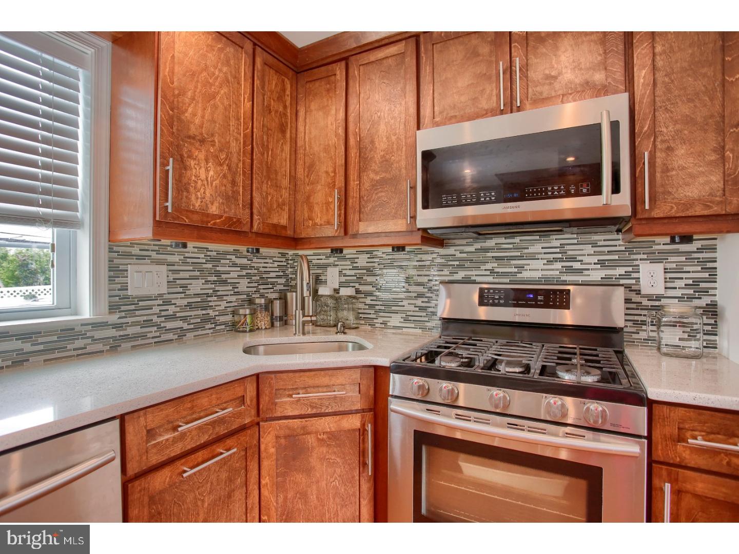 117 East Manoa Road Havertown, PA 19083 - Photo 5 of 24