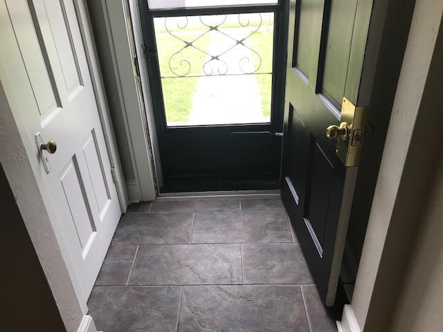 2928 Corbieshaw Road Southwest Roanoke, VA 24015 - Photo 2 of 23 IMG_6456