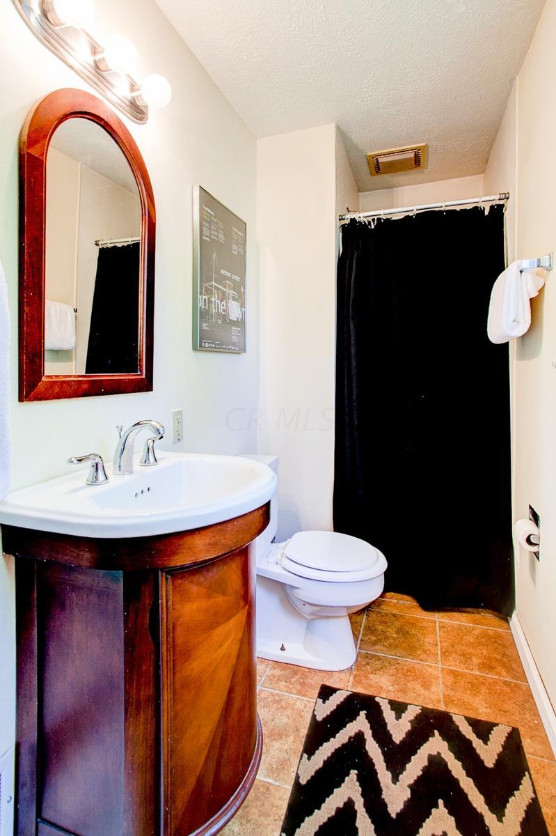 4100 Kendale Road Columbus, OH 43220 - Photo 21 of 24 Gallery Image 21