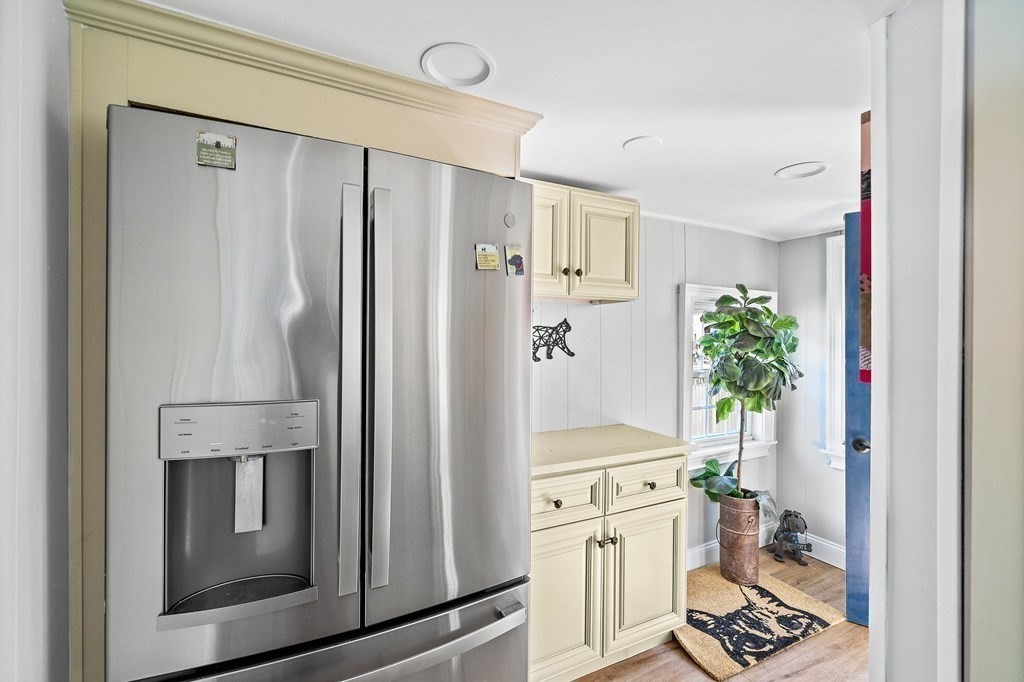 128 Elmlawn Road Braintree, MA 02184 - Photo 7 of 23 Gallery Image 7
