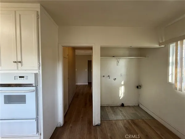 $759,950 | 18955 Covello Street, Reseda, CA 91335