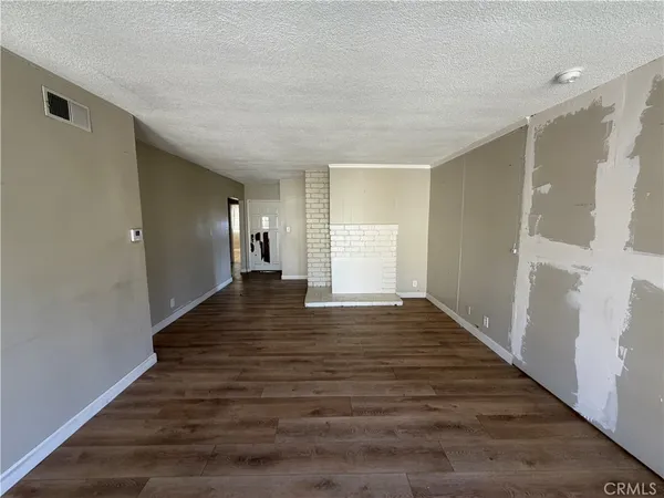 $759,950 | 18955 Covello Street, Reseda, CA 91335