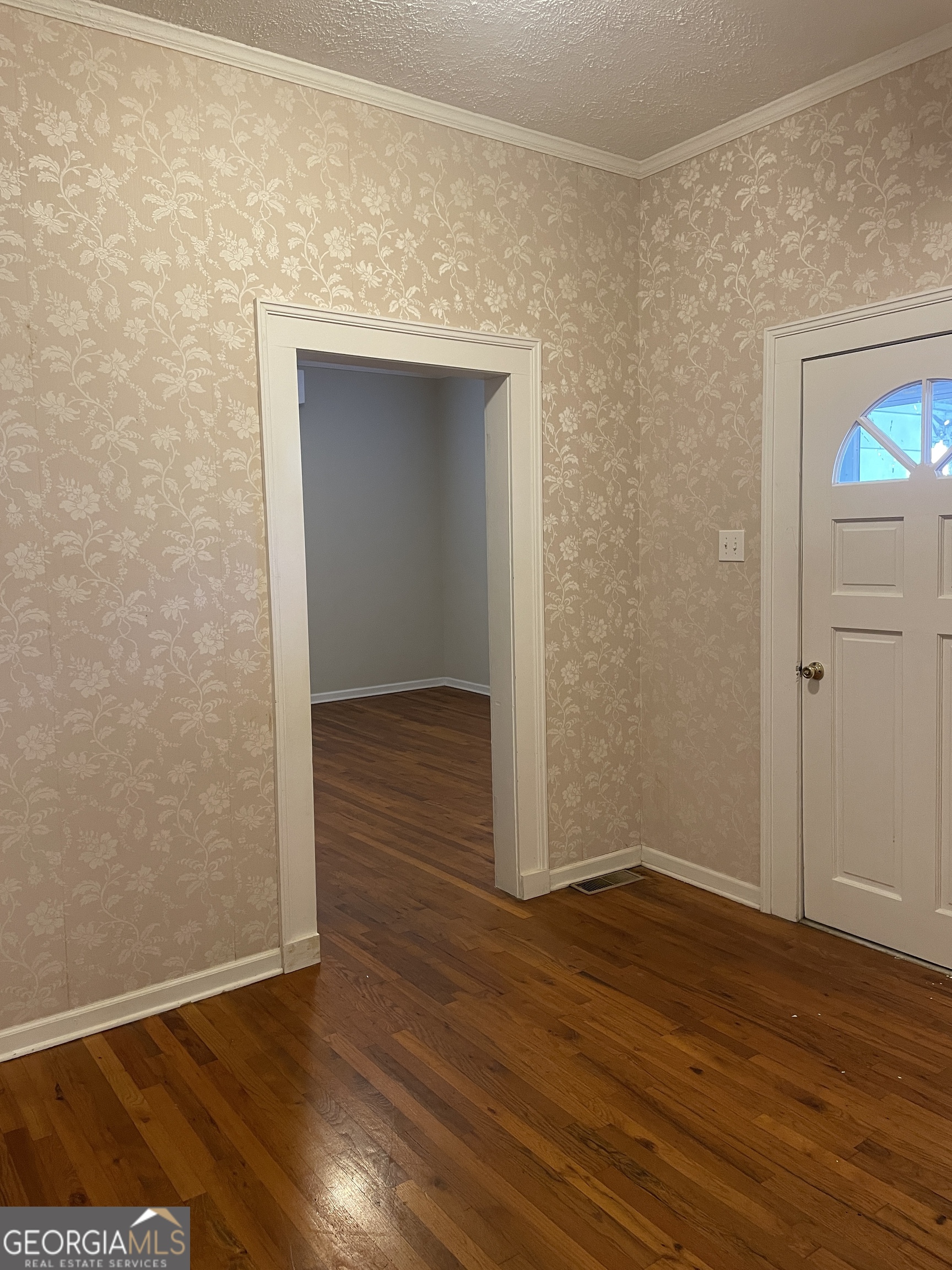 379 West Avenue Jackson, GA 30233 - Photo 3 of 60