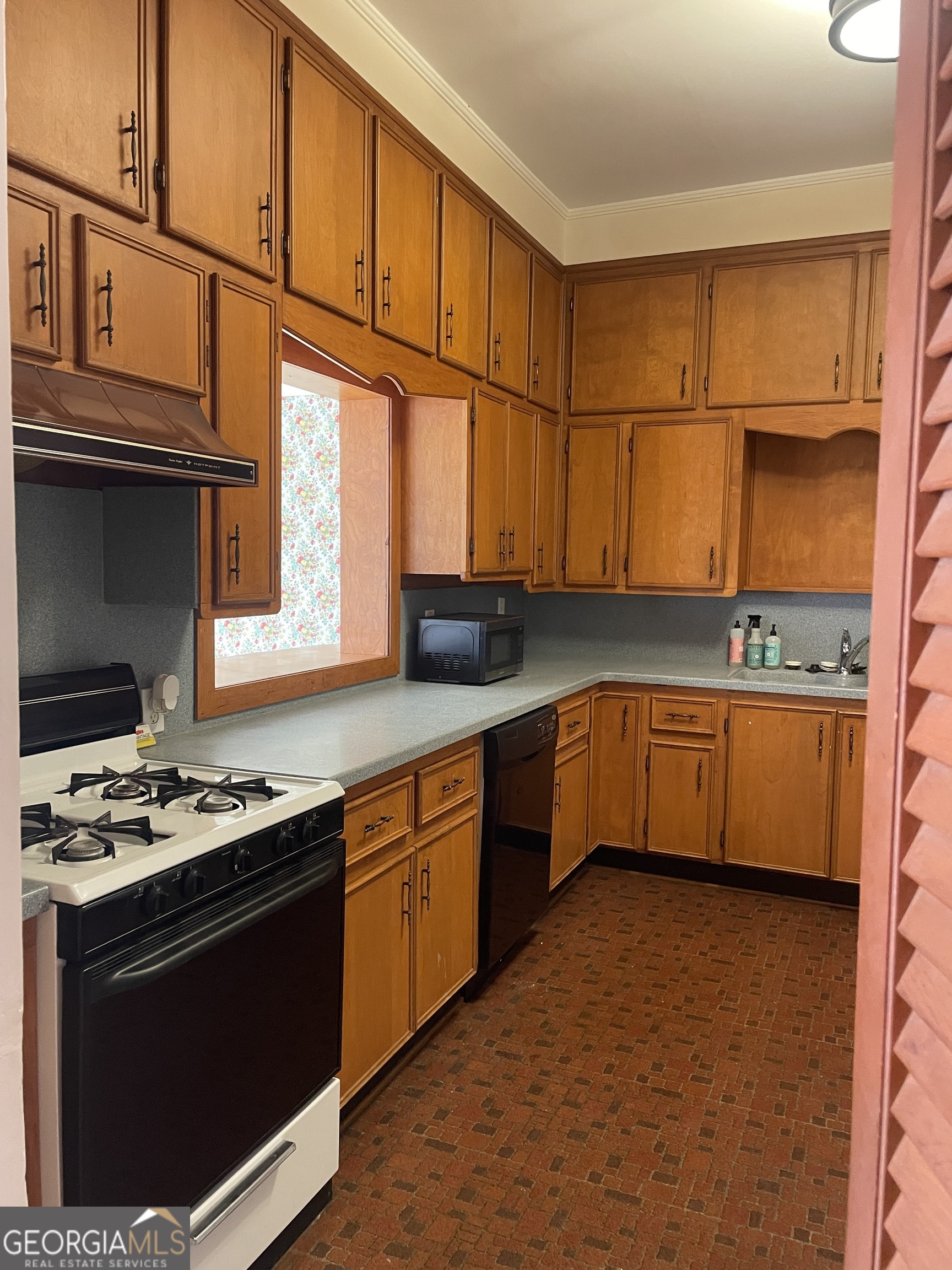 379 West Avenue Jackson, GA 30233 - Photo 47 of 60