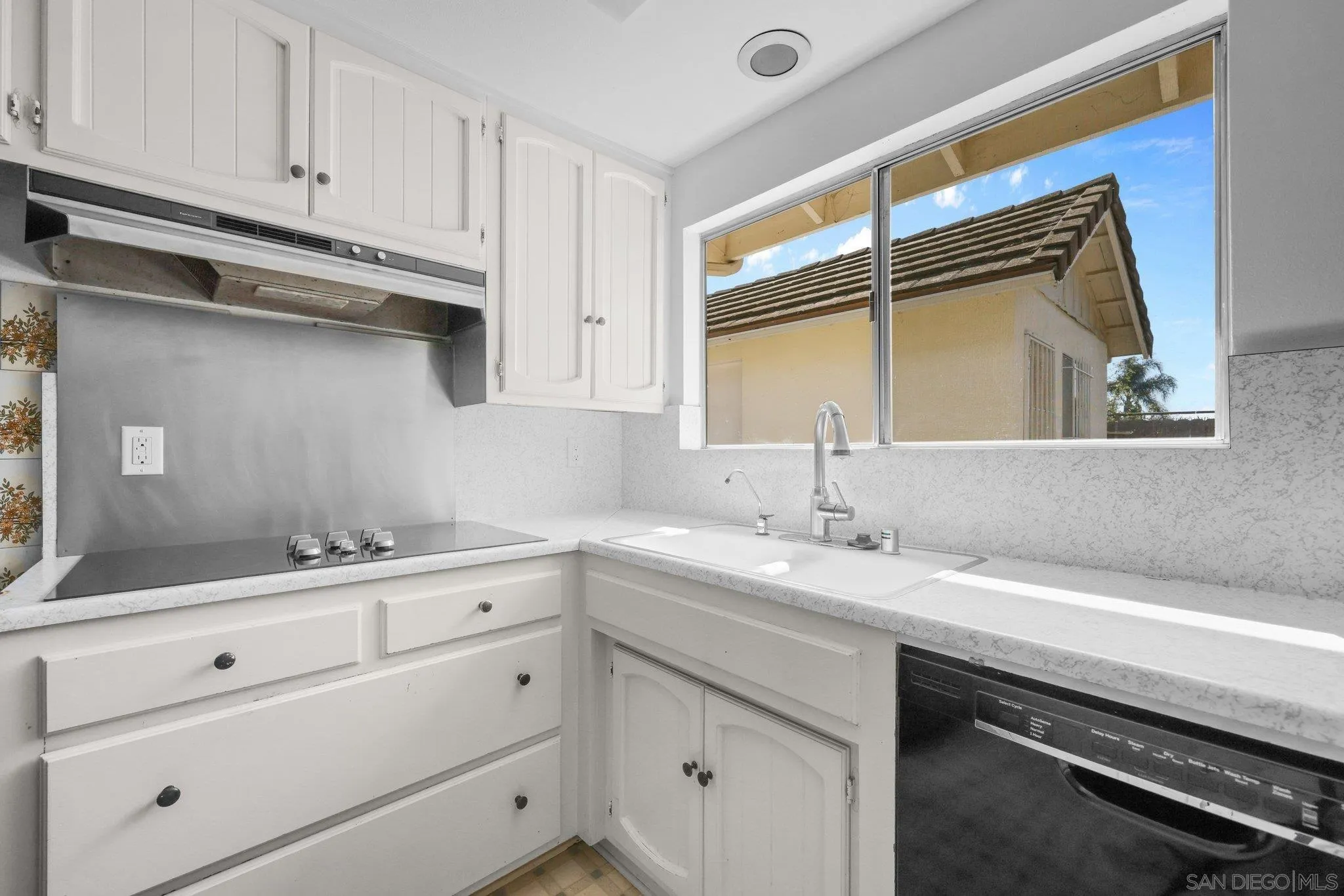 741 Rossiter Lane Fallbrook, CA 92028 - Photo 17 of 43