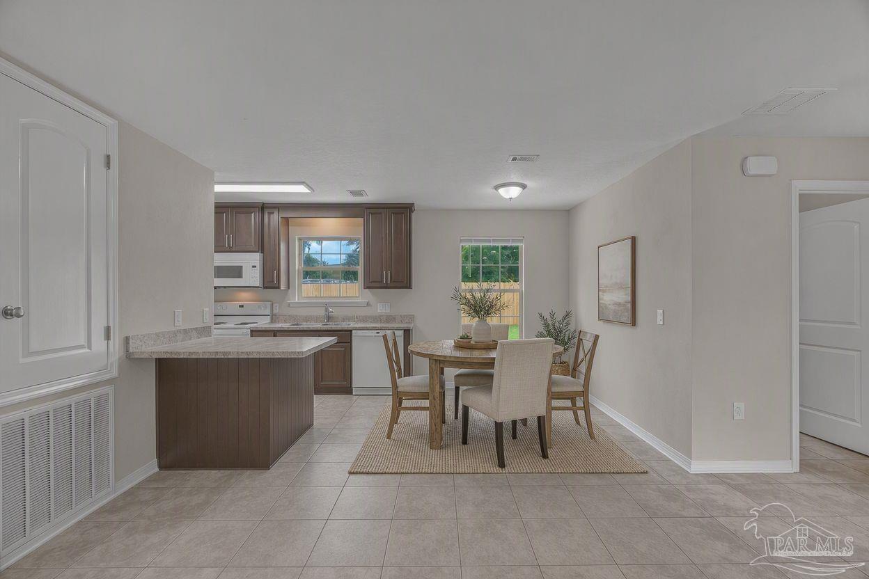 255 Kenmore Road Pensacola, FL 32503 - Photo 2 of 43