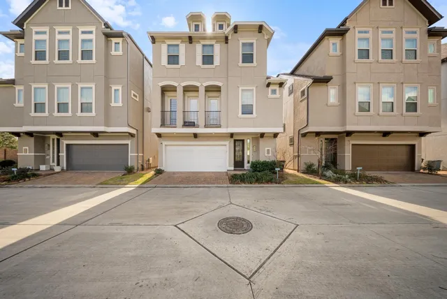 $479,999 | 10605 Centre Green Way, Houston, TX 77043