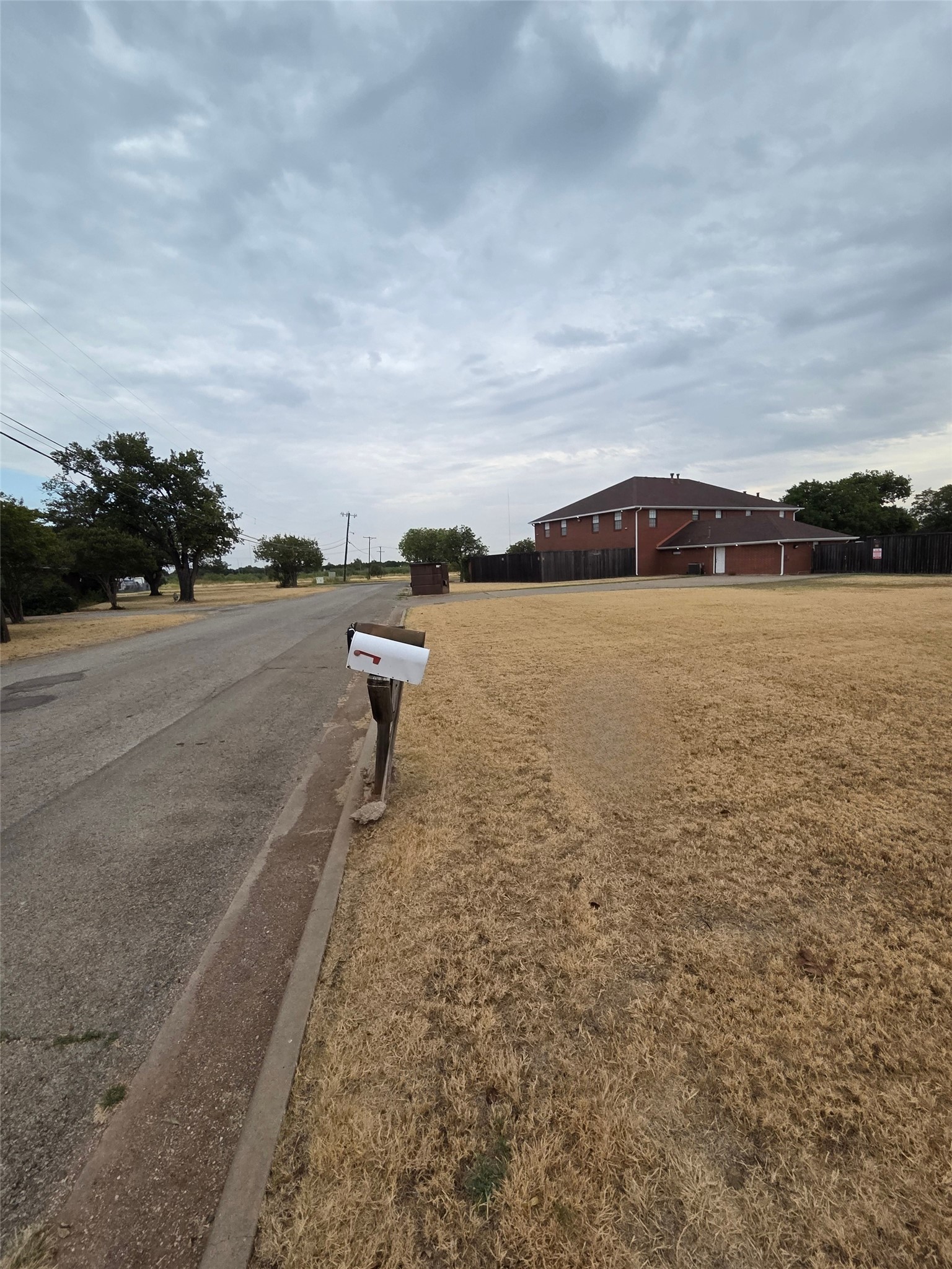 4302 Columbia Road Wichita Falls, TX 76310 - Photo 1 of 7 Gallery Image 1