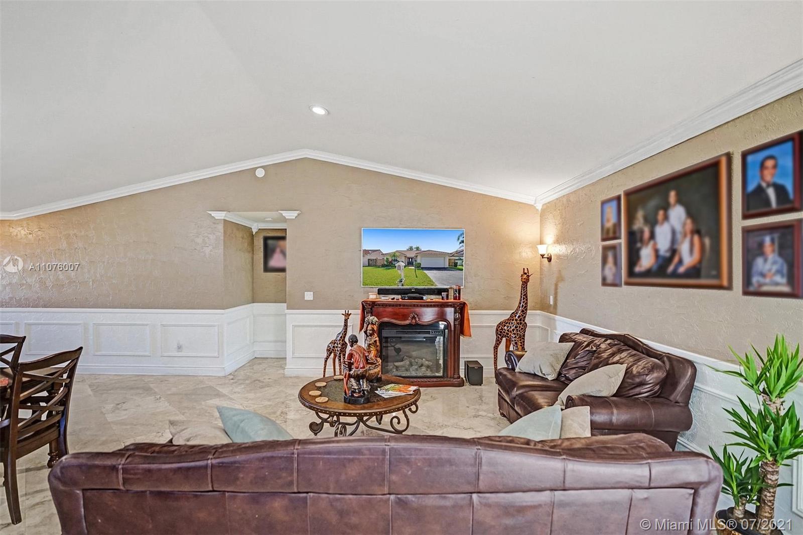 5920 Devon Lane Davie, FL 33331 - Photo 11 of 43