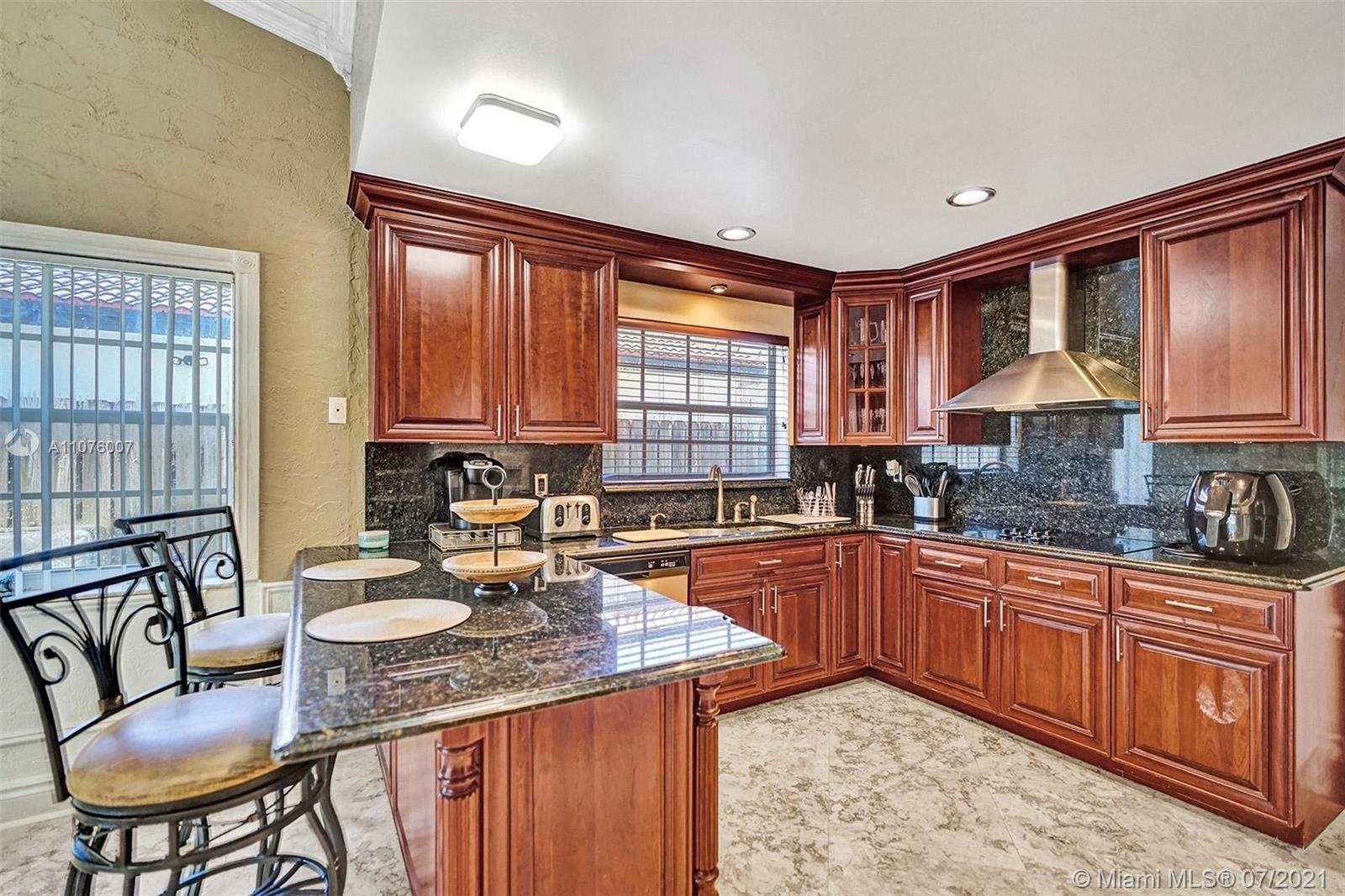 5920 Devon Lane Davie, FL 33331 - Photo 15 of 43