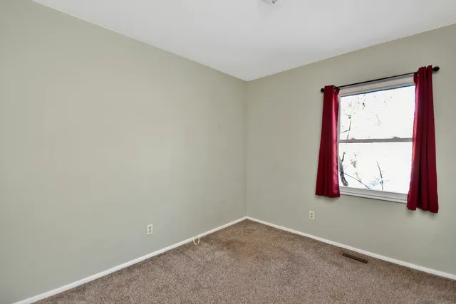 $230,000 | 3311 Brentwood Drive, Champaign, IL 61821