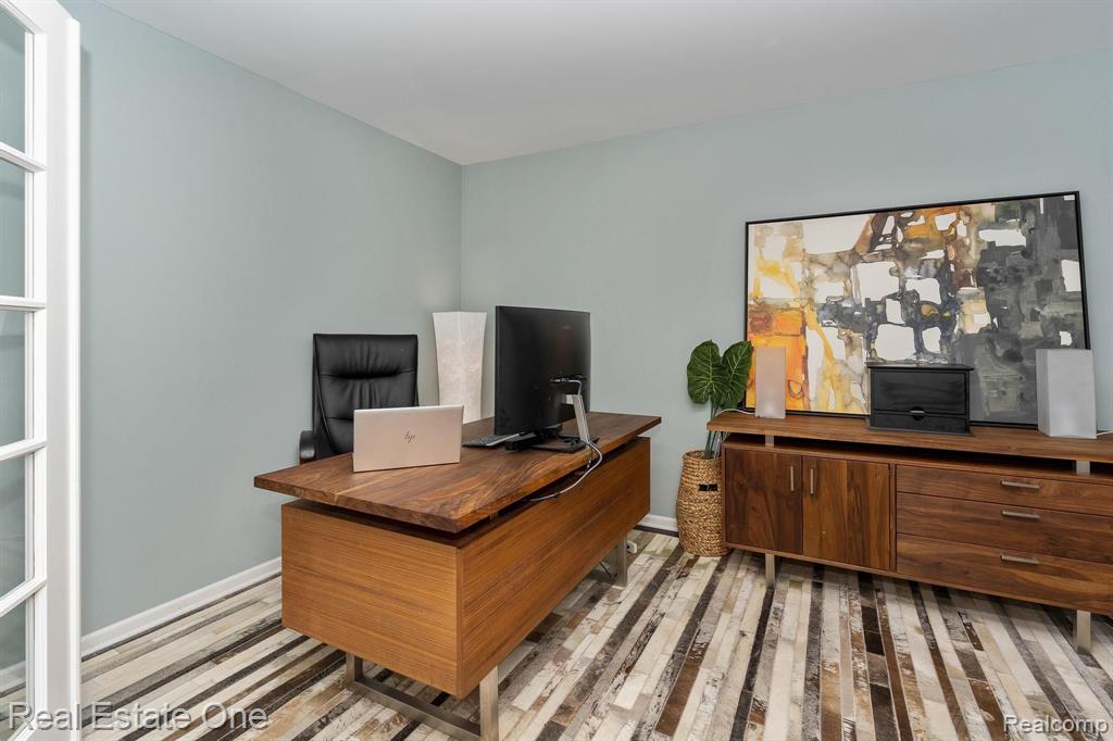 1712 Chase Drive Rochester, MI 48307 - Photo 5 of 44