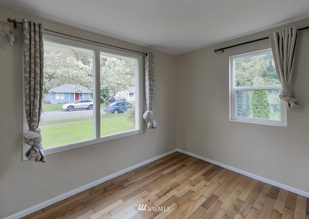 3613 Southeast 5th Street Renton, WA 98058 - Photo 12 of 25
