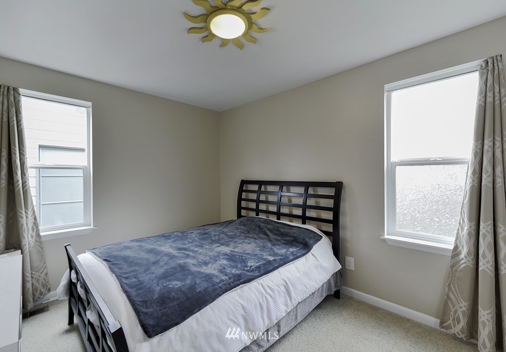 3613 Southeast 5th Street Renton, WA 98058 - Photo 14 of 25
