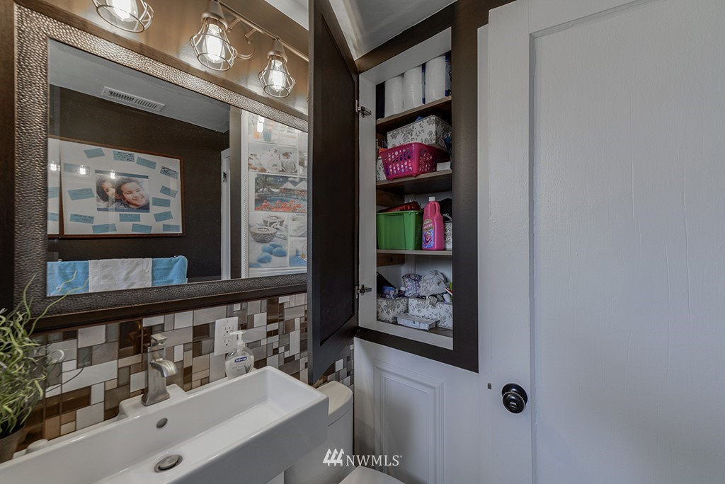 3613 Southeast 5th Street Renton, WA 98058 - Photo 18 of 25