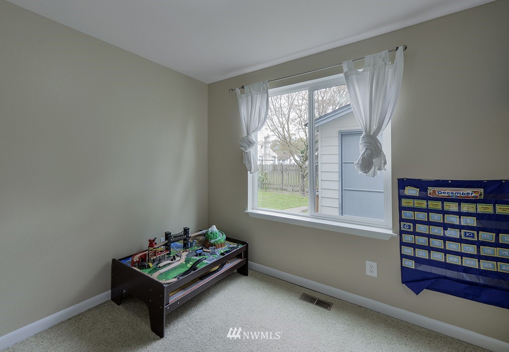 3613 Southeast 5th Street Renton, WA 98058 - Photo 20 of 25