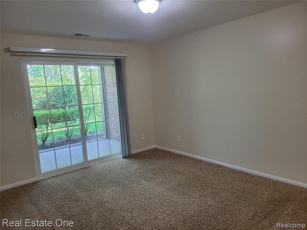 3562 Tremonte Circle, Unit 127 Rochester, MI 48306 - Photo 7 of 28