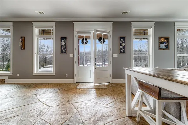 $640,000 | 897 Burrowtown Road, Mason, TN 38049