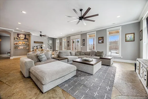 $640,000 | 897 Burrowtown Road, Mason, TN 38049