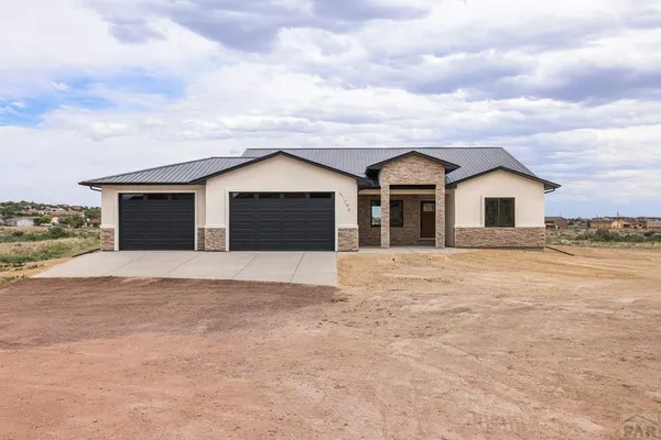 $719,999 | 1796 West Chimazo Plaza, Pueblo, CO 81007
