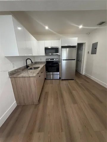 $1,600 | 5601 Northwest 31st Avenue, Unit B, Miami, FL 33142