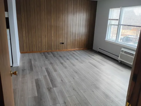 $1,400 | 9110 31st Street, Unit 6, Brookfield, IL 60513