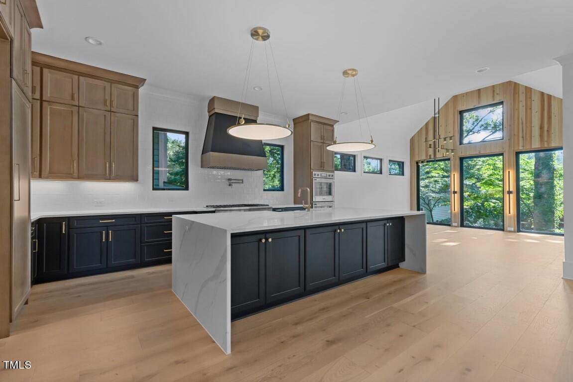 1712 Carson Street Raleigh, NC 27608 - Photo 2 of 62 23-web-or-mls-8Y3A8162 (Medium)