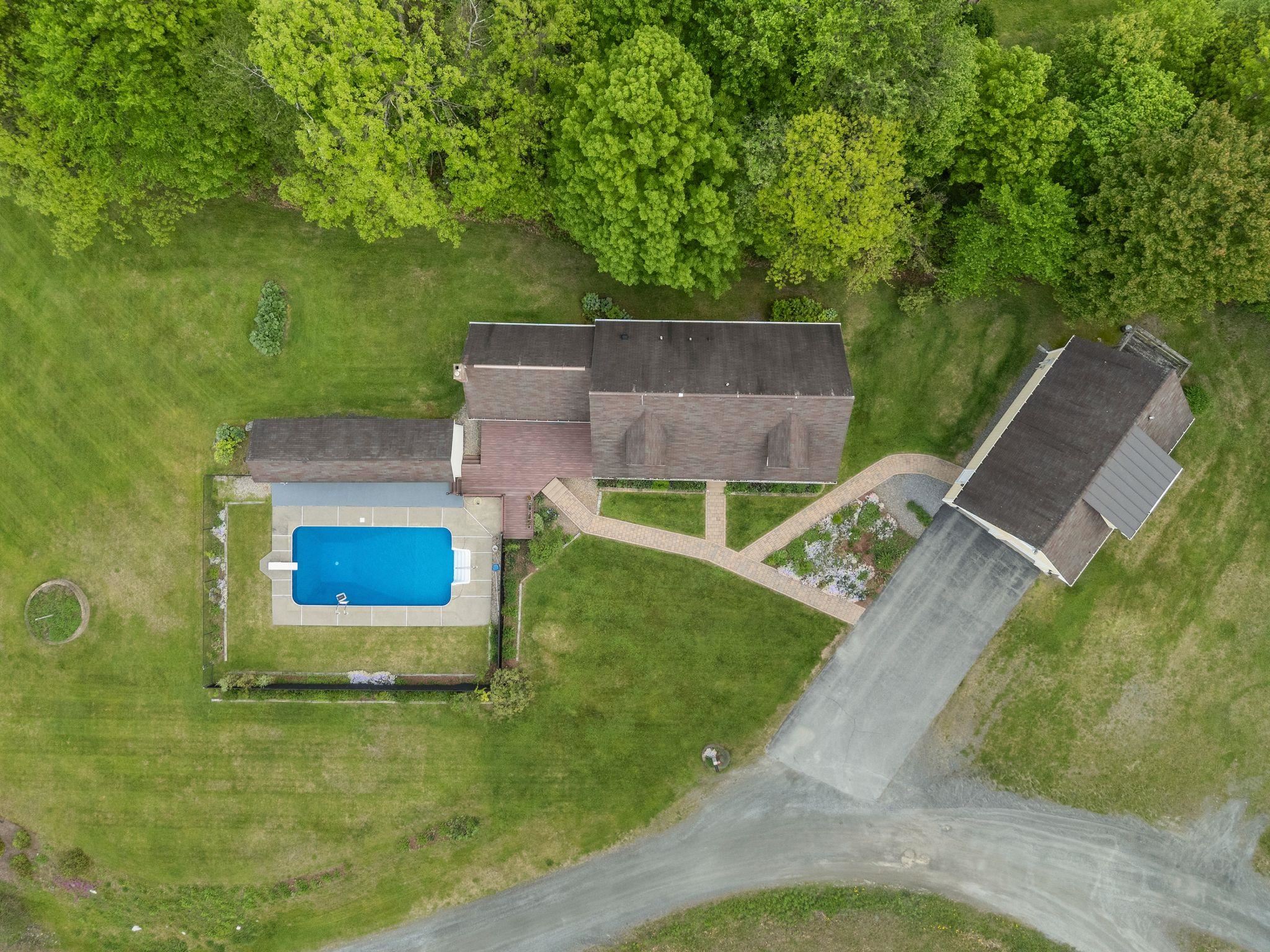 93 Belaski Road Windsor, VT 05089 - Photo 7 of 41